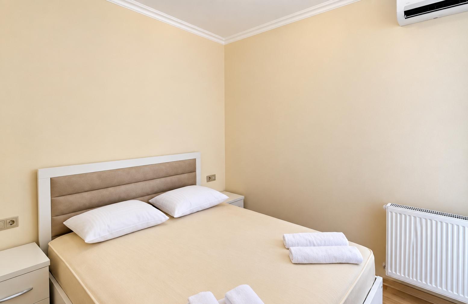 2-Room Apartment For Rent In Batumi, Shota Rustaveli St, 22 view 8