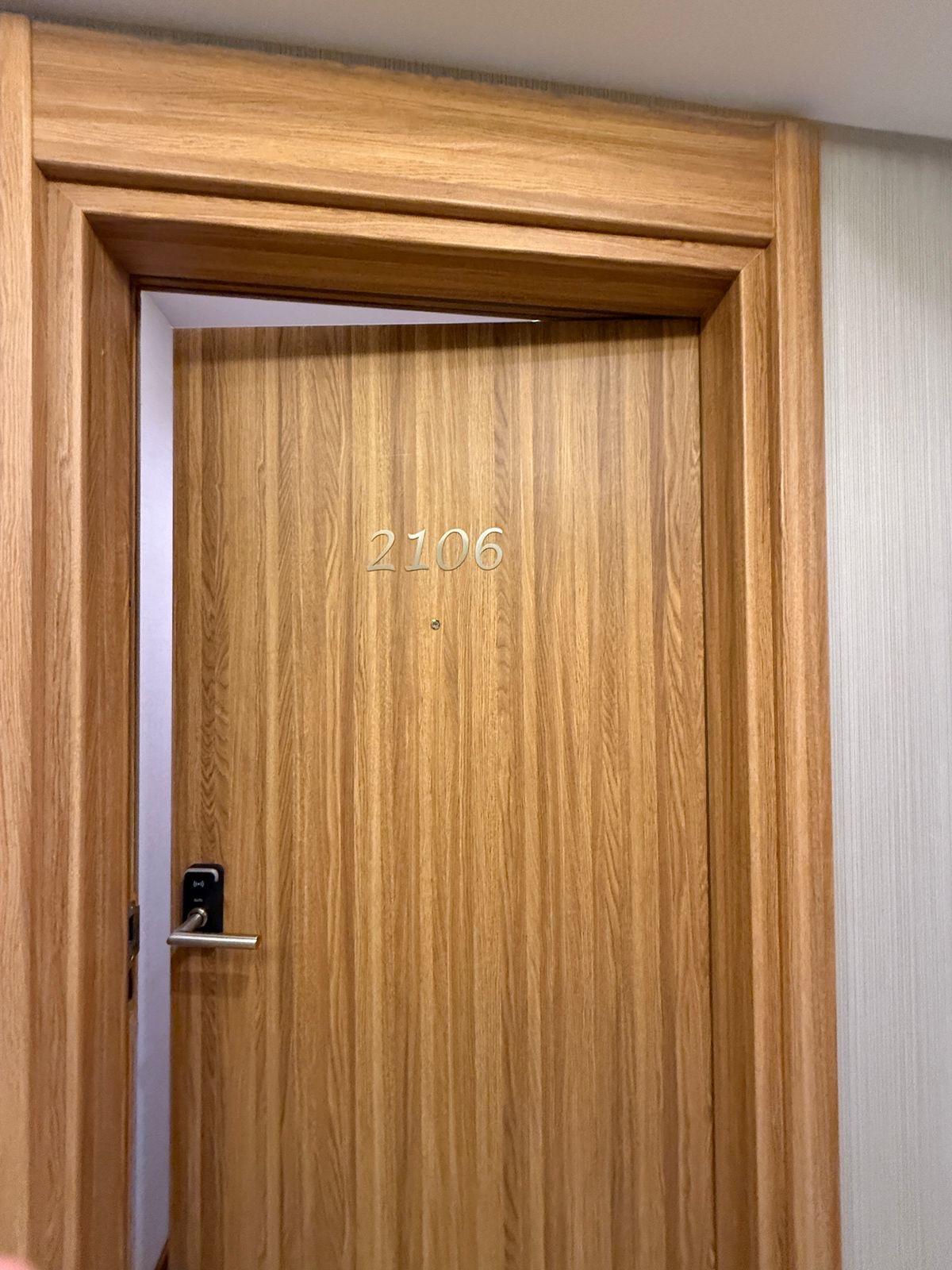 Studio Apartment For Sale view 6