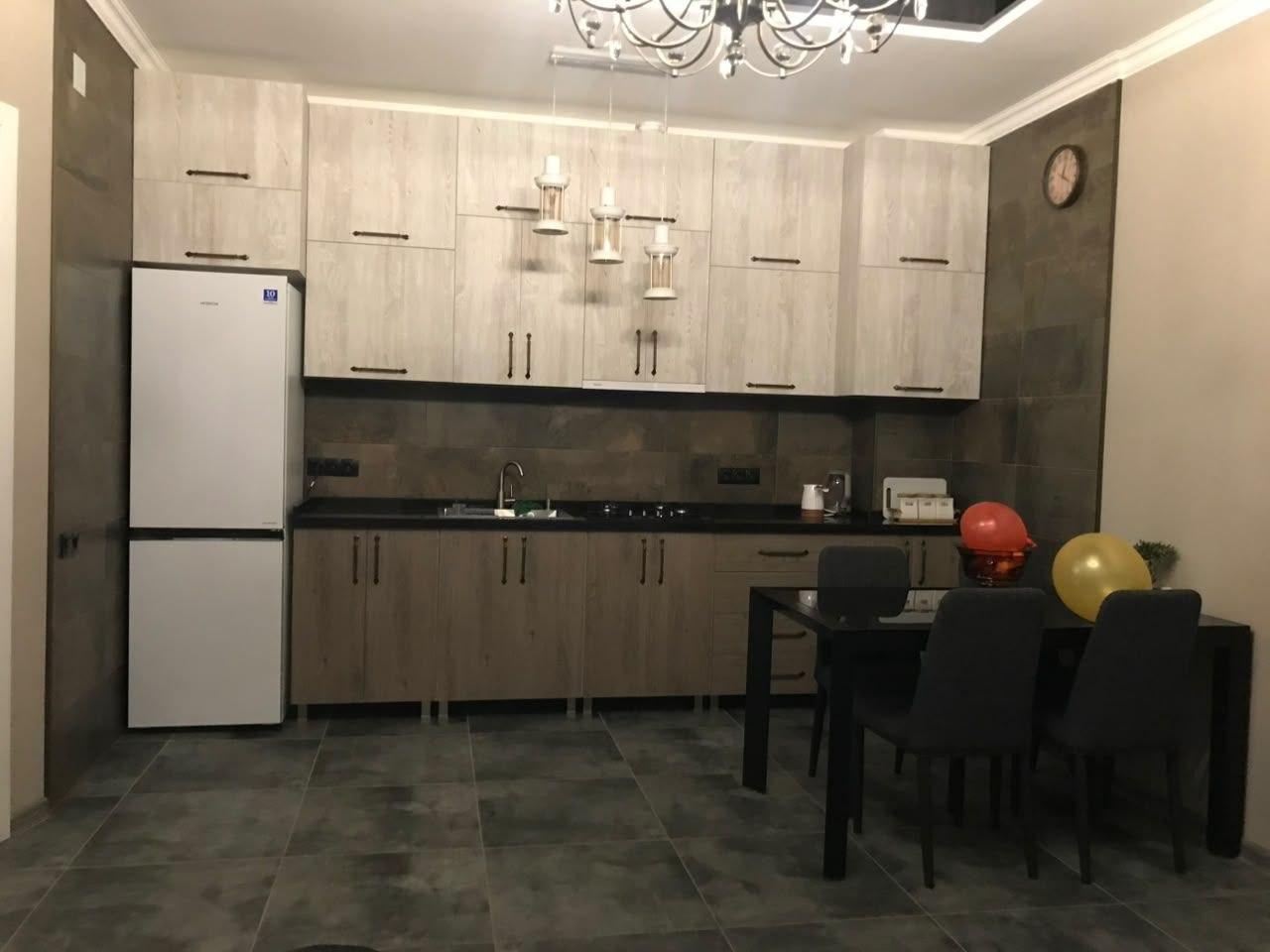 2-Room Apartment For Rent In Batumi, Tamar Mepe Ave, 60 view 1