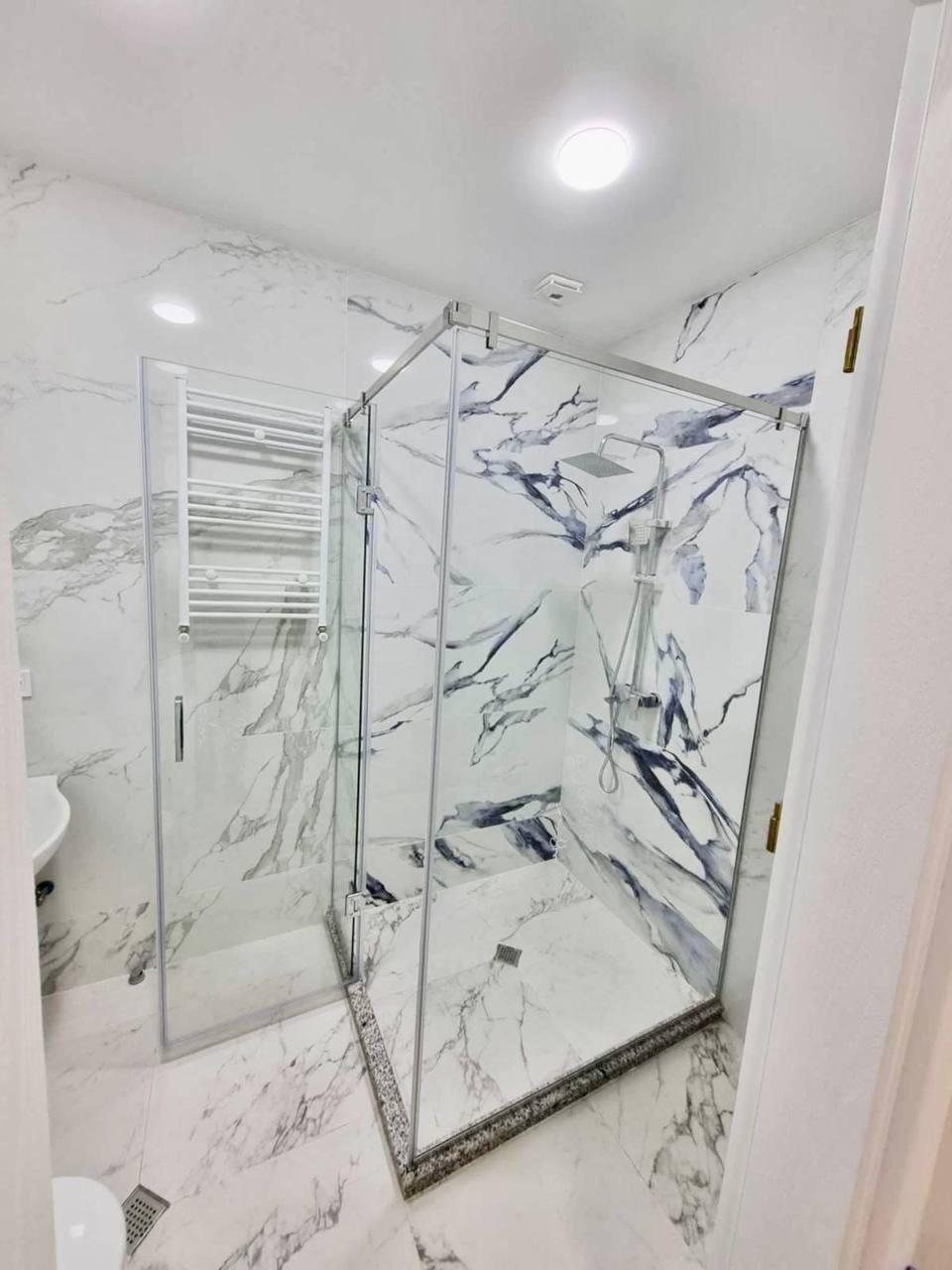 4-Room Apartment For Rent In Batumi, Comfort Palace Bagrationi view 8