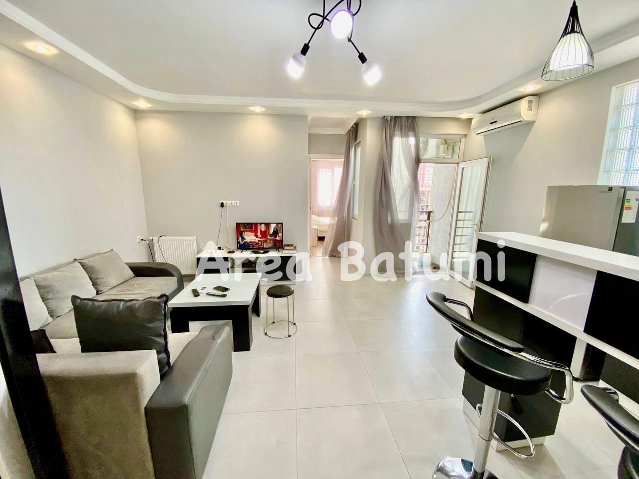 3-Room Apartment For Rent In Batumi, Petre Melikishvili St, 40 view 1