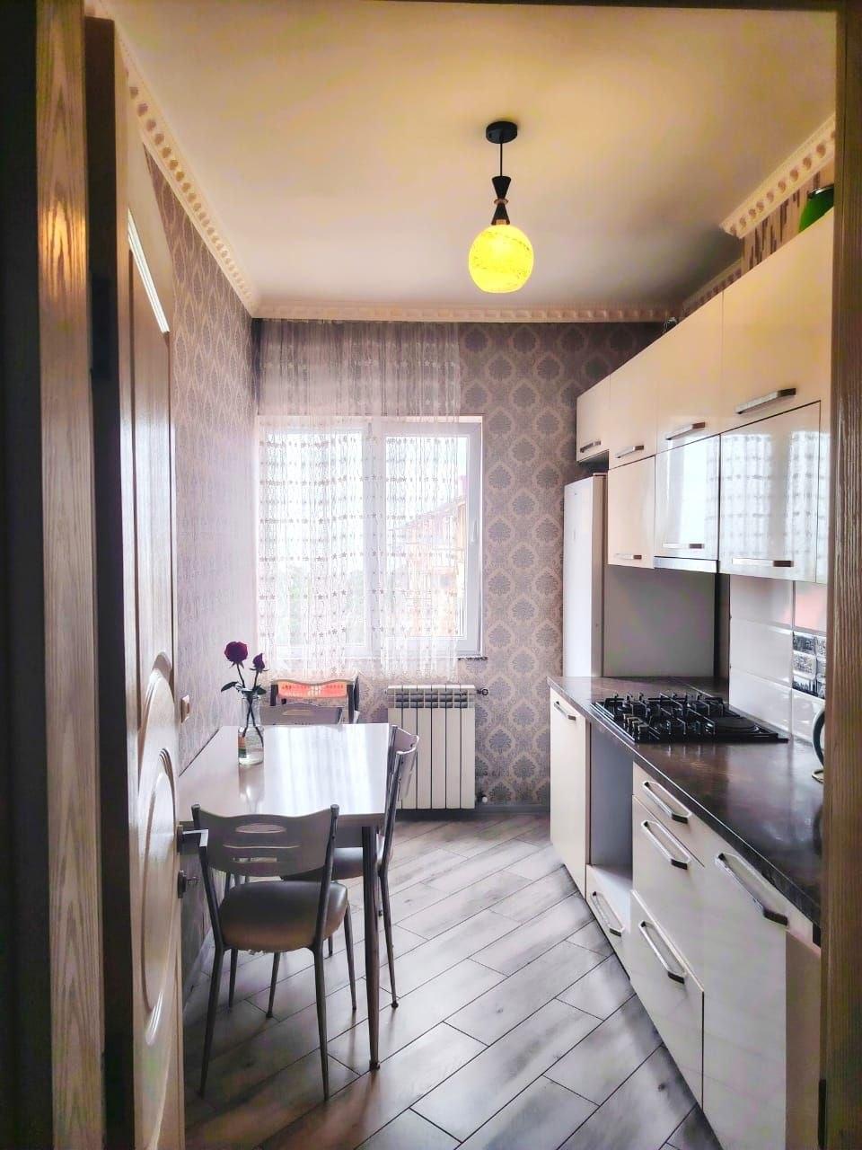 4-Room Apartment For Rent In Batumi, Zurab Gorgiladze St, 54 view 2