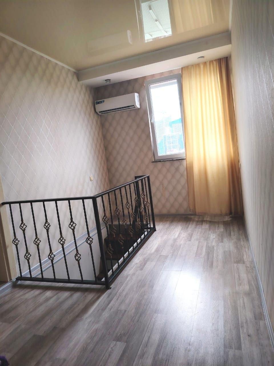 4-Room Apartment For Rent In Batumi, Zurab Gorgiladze St, 54 view 6