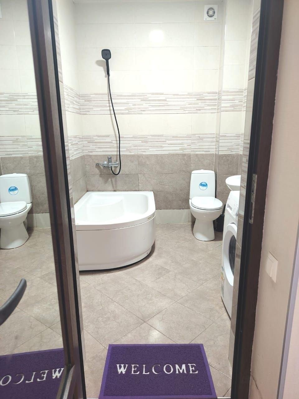 4-Room Apartment For Rent In Batumi, Zurab Gorgiladze St, 54 view 8