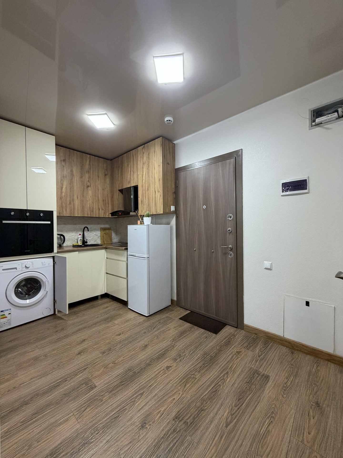 2-Room Apartment For Rent In Batumi, Batumi Sunrise Residence view 4