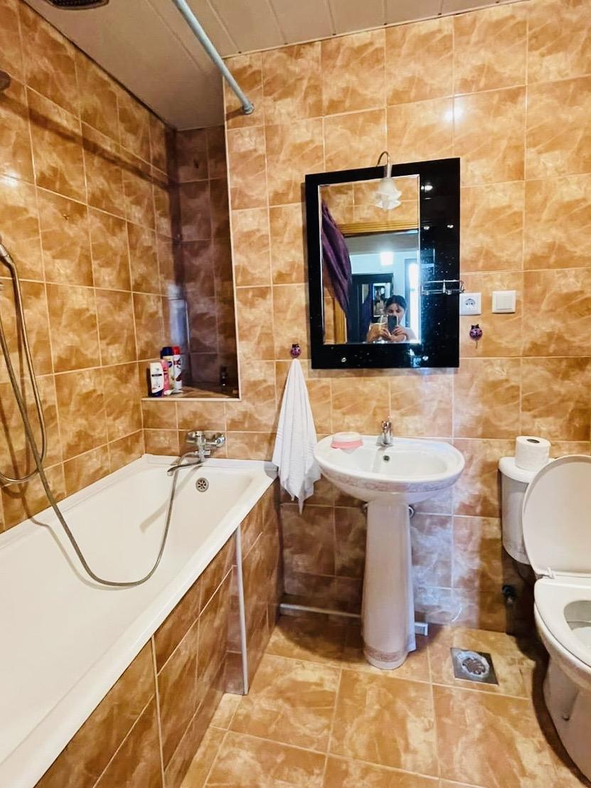 4-Room Apartment For Rent In Batumi, Alexandre Akhmeteli St, 3 view 4