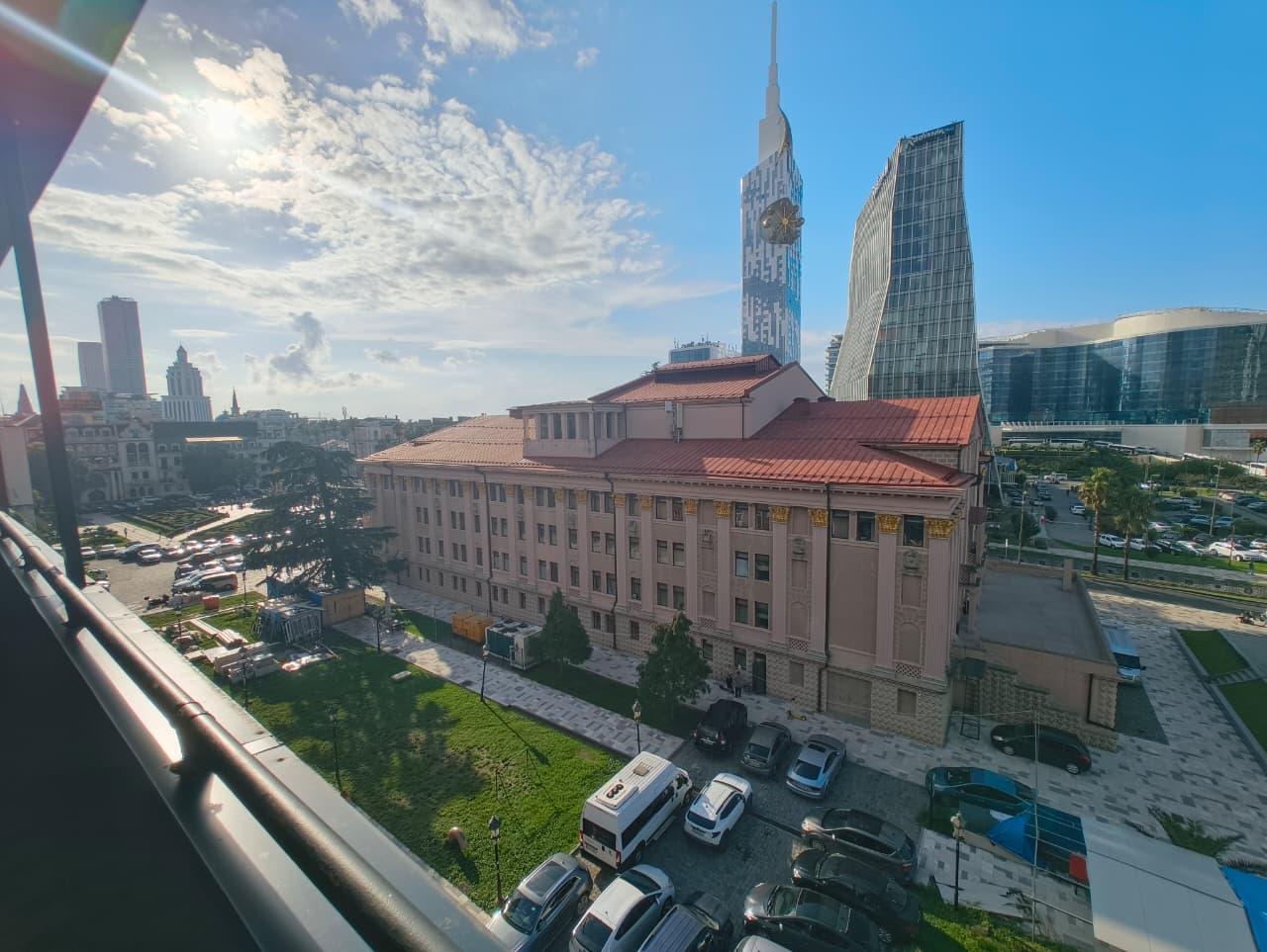 4-Room Apartment For Sale In Batumi, Alexandre Akhmeteli St, 5 view 17
