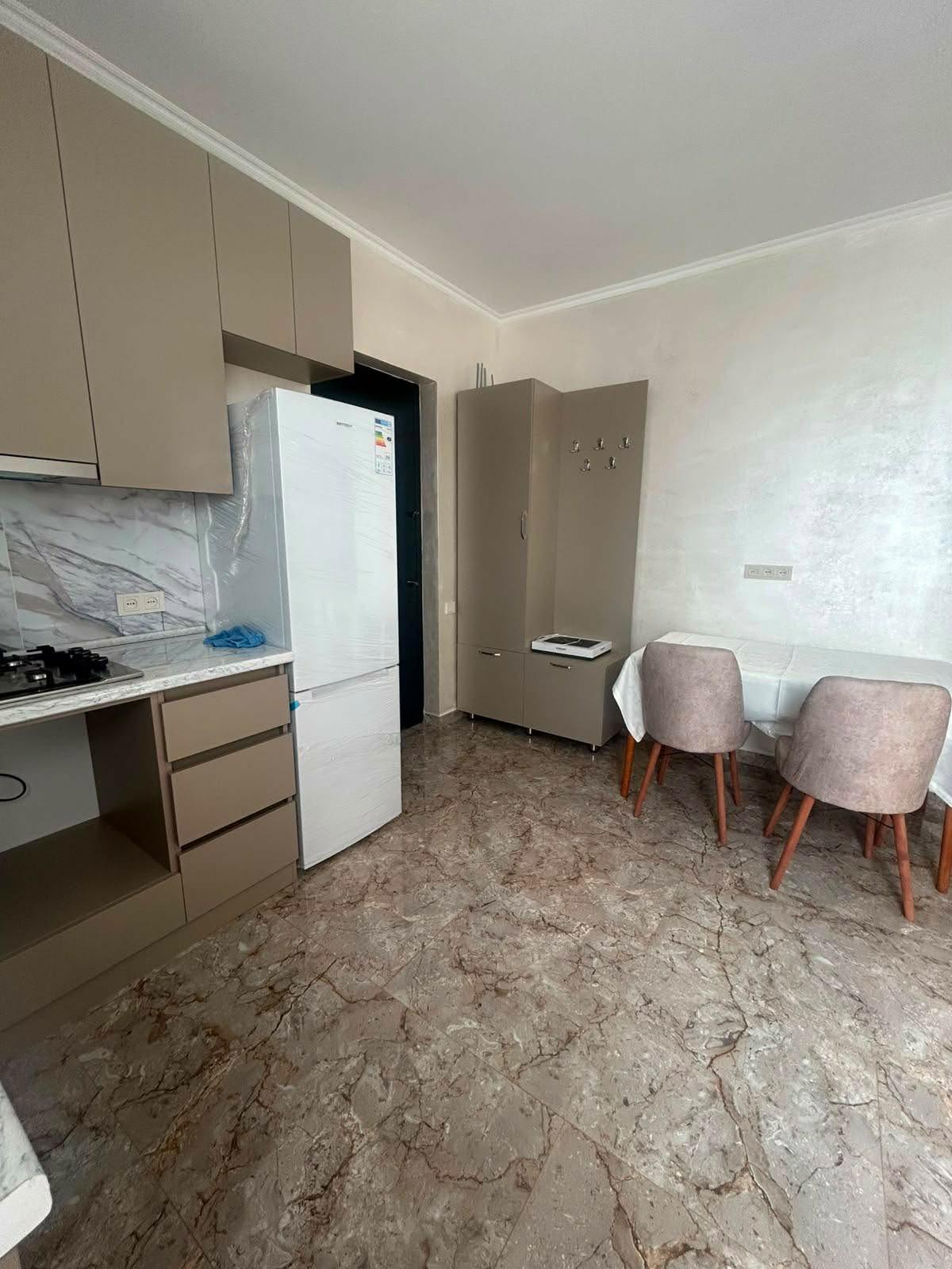 2-Room Apartment For Rent In Batumi, General Aslan Abashidze St, 119 view 3