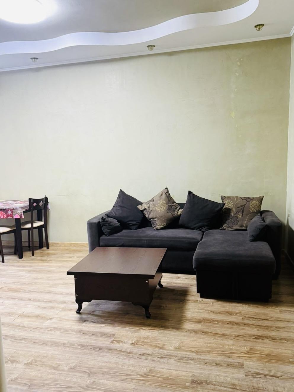 4-Room Apartment For Rent In Batumi, Ilia Chavchavadze St, 32a view 4