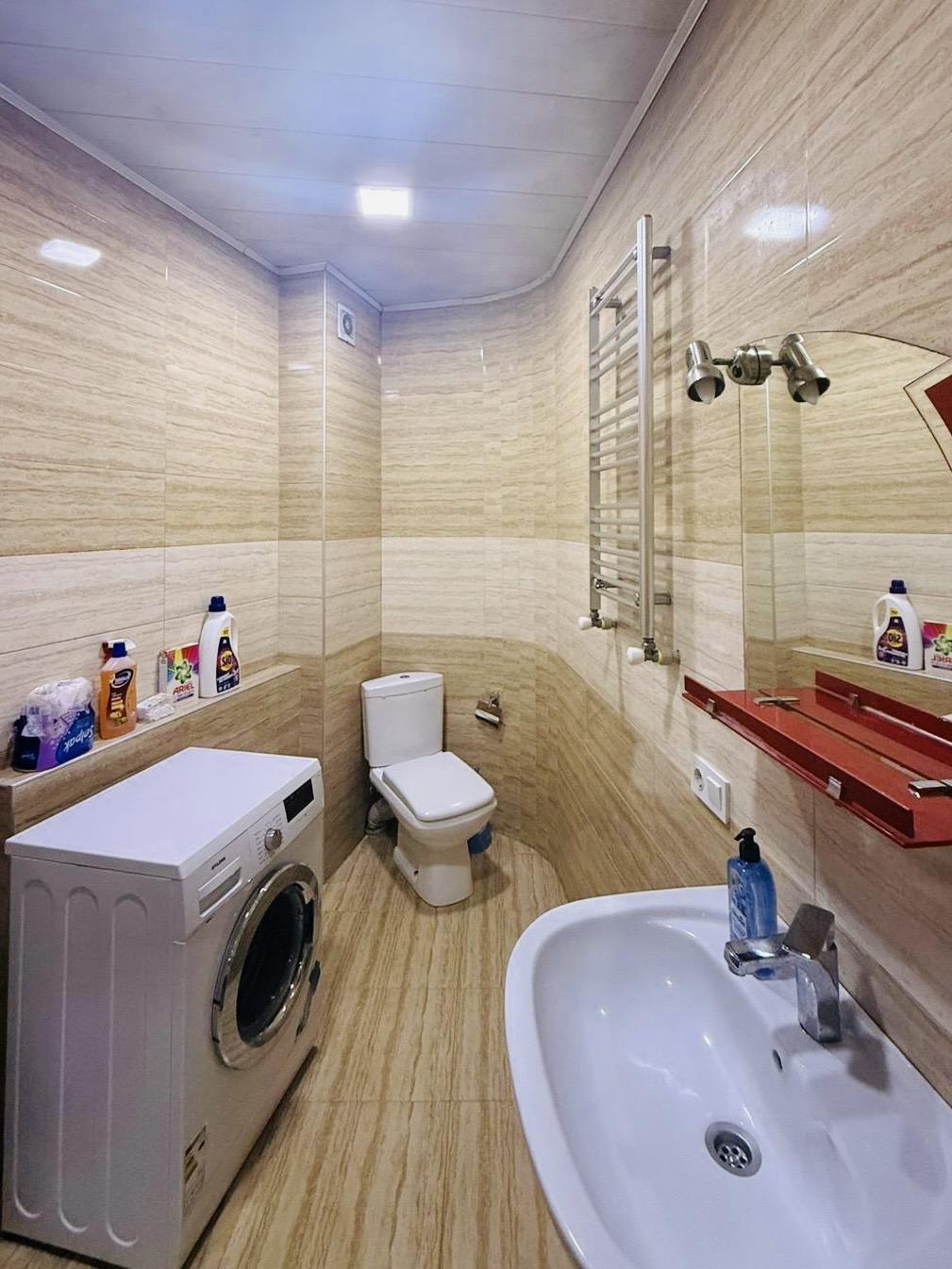 4-Room Apartment For Rent In Batumi, Ilia Chavchavadze St, 32a view 3