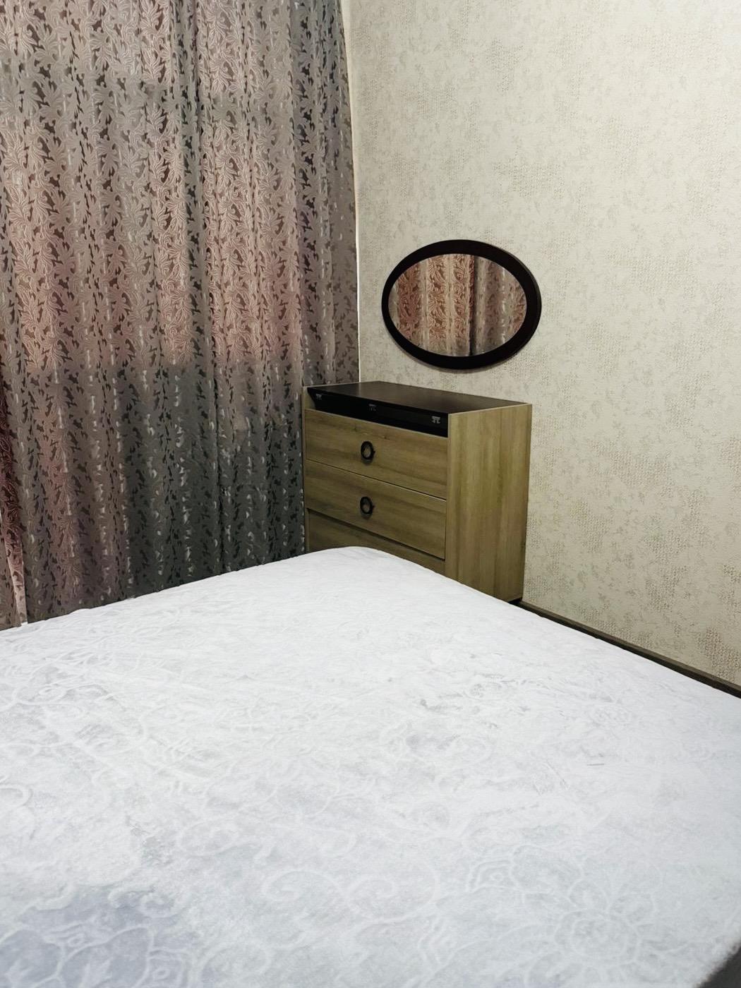 4-Room Apartment For Rent In Batumi, Ilia Chavchavadze St, 32a view 2