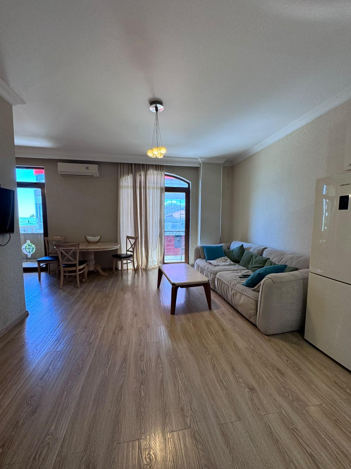 4-Room Apartment For Rent In Batumi, Shota Rustaveli St, 37 view 1