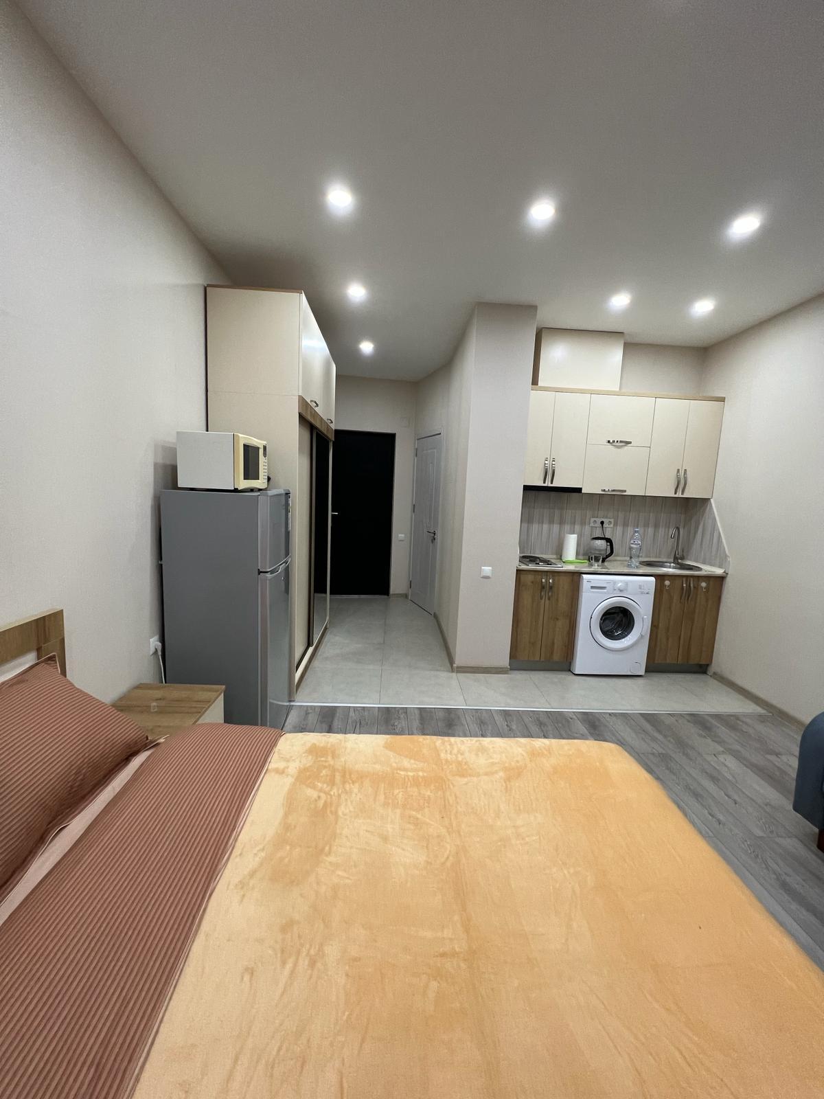1-Room Apartment For Rent In Batumi, Zhiuli Shartava Ave, 13 view 4