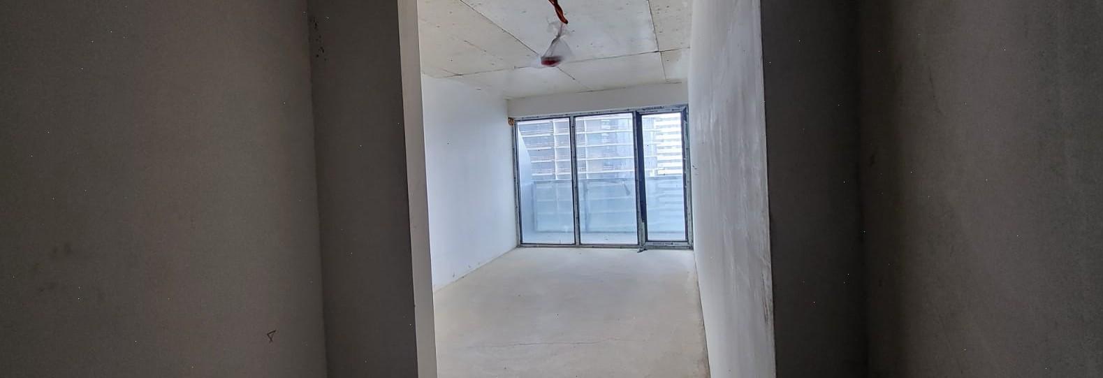 Studio Apartment For Sale view 4