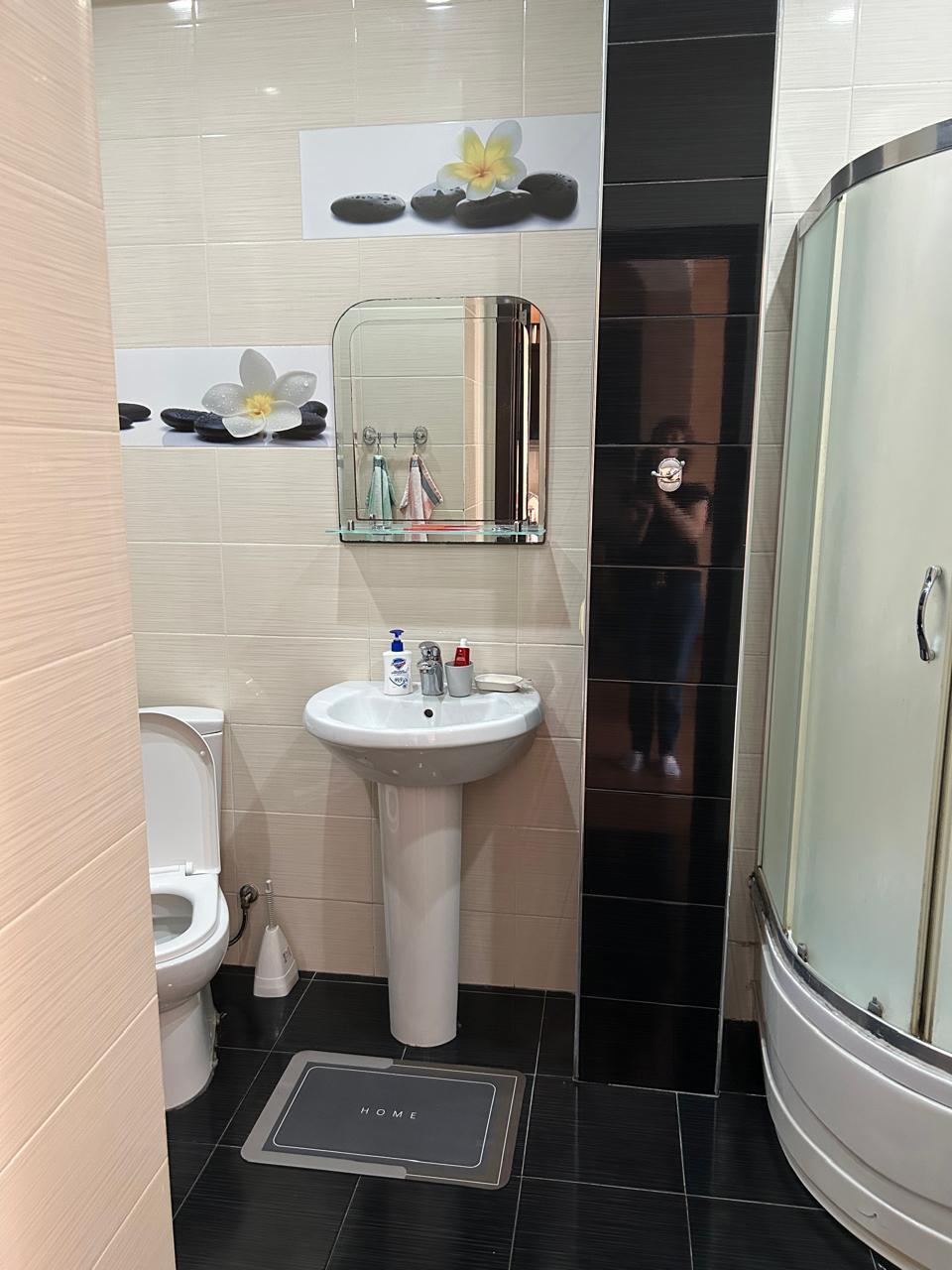 2-Room Apartment For Rent In Batumi, Parnavaz Mepe St, 113–121 view 6