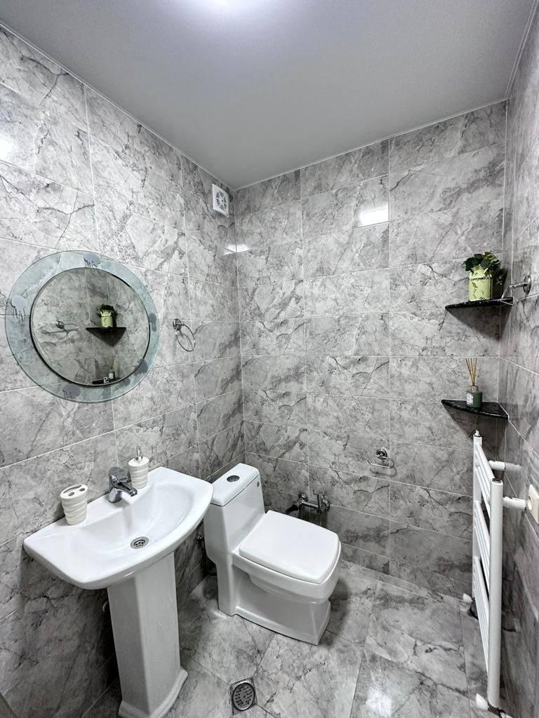 3-Room Apartment For Rent In Batumi, Alexandre Akhmeteli St, 7 view 8