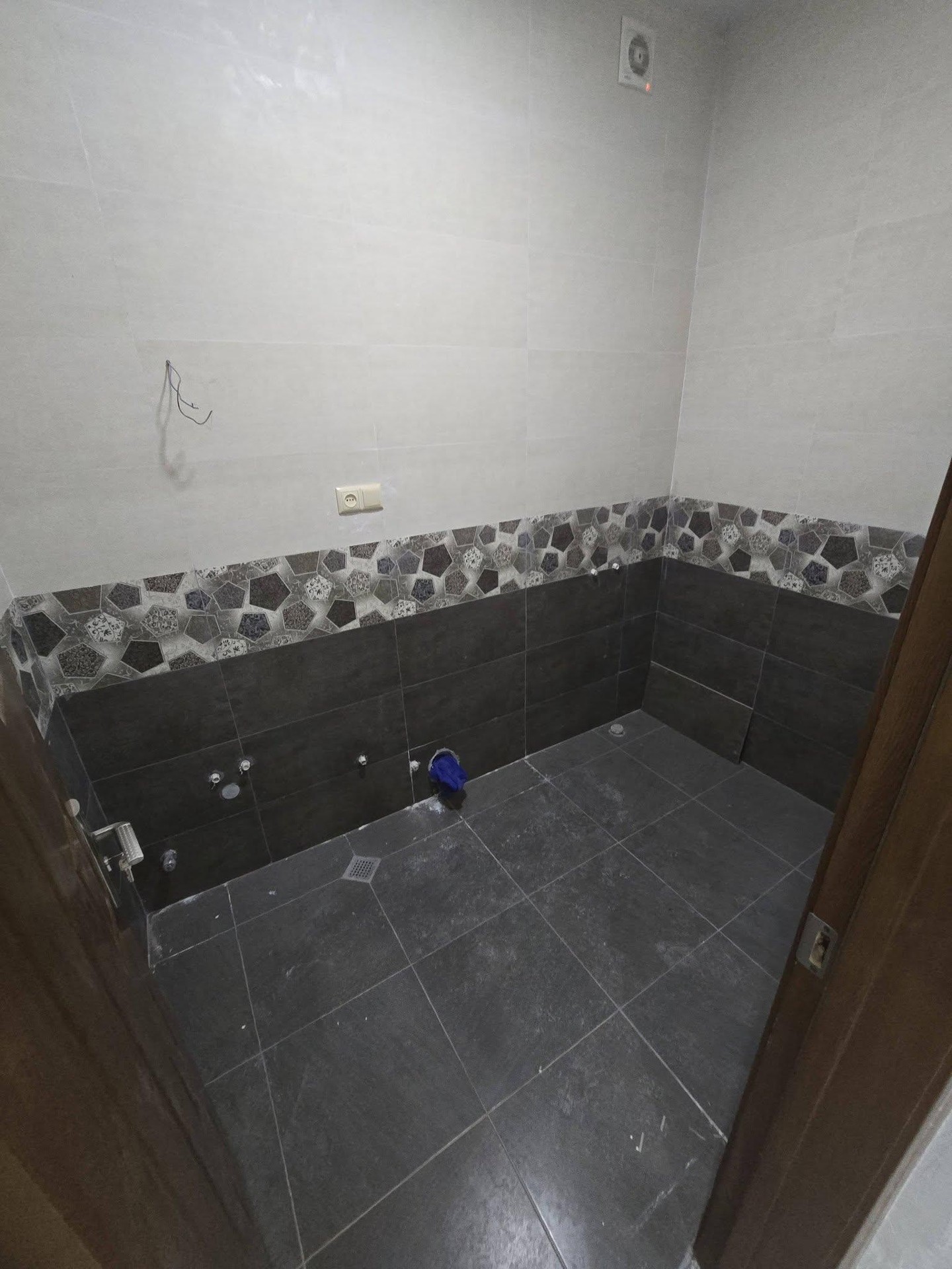 5-Room Apartment For Sale In Batumi, David Aghmashenebeli St, 3 view 2