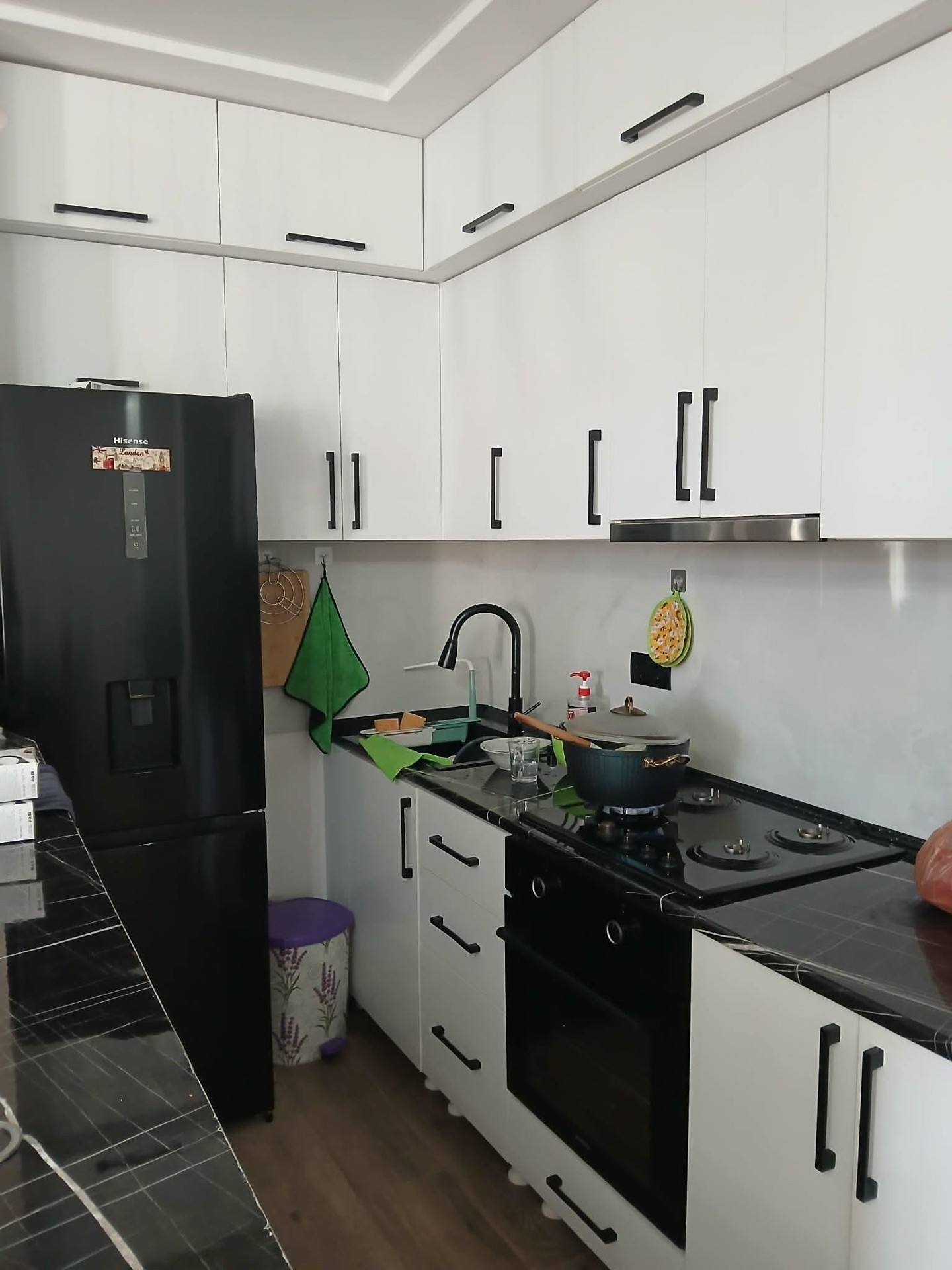 3-Room Apartment For Rent In Batumi, Zhiuli Shartava Ave, 27-31 view 2