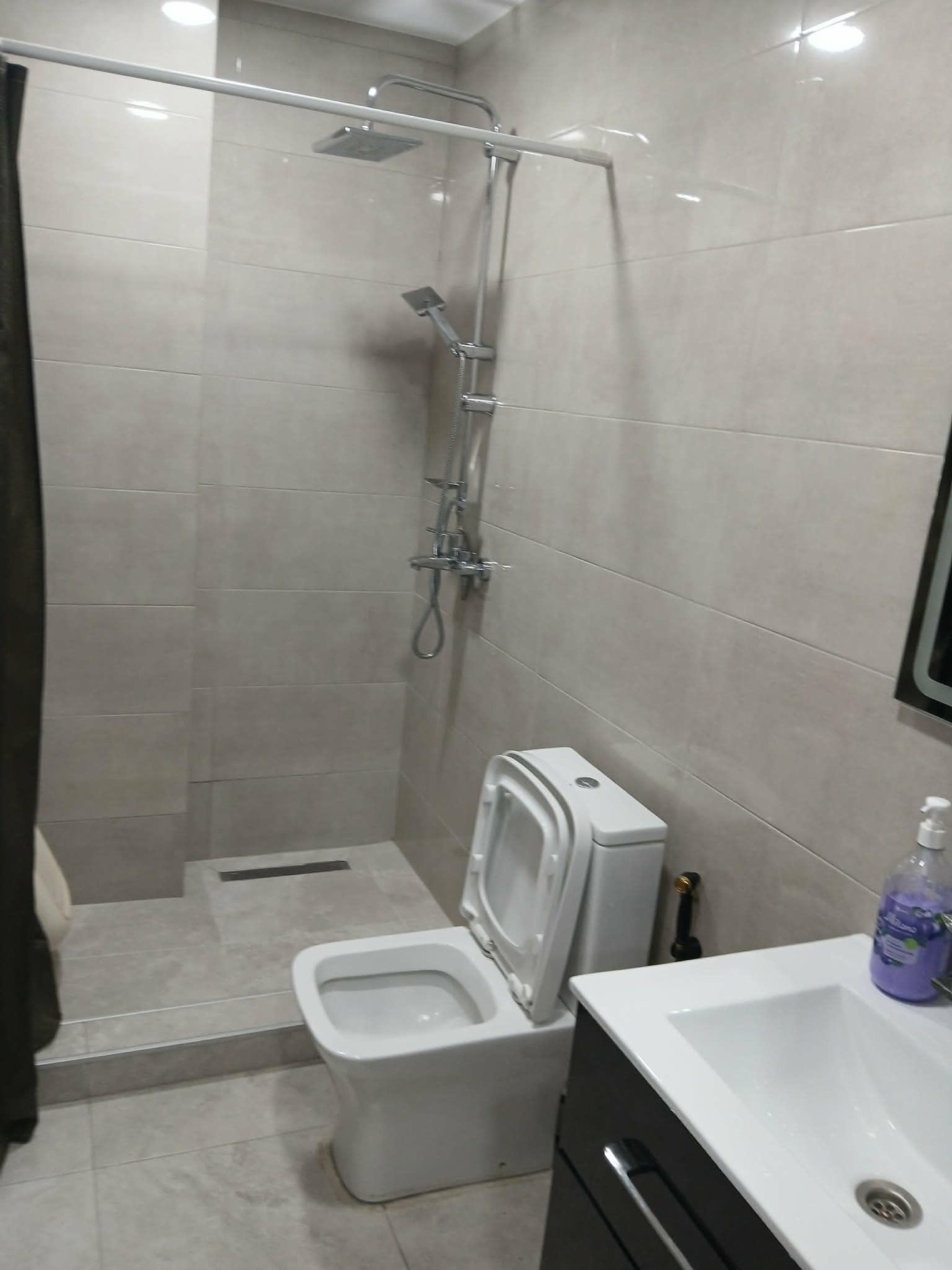 3-Room Apartment For Rent In Batumi, Zhiuli Shartava Ave, 27-31 view 10