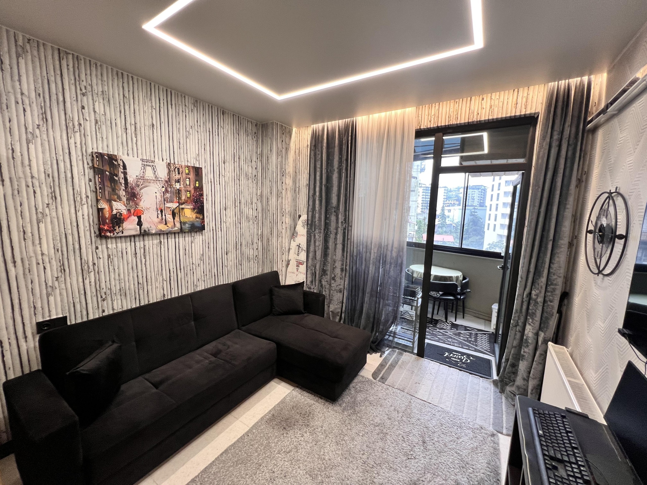 Studio Apartment For Sale view 1