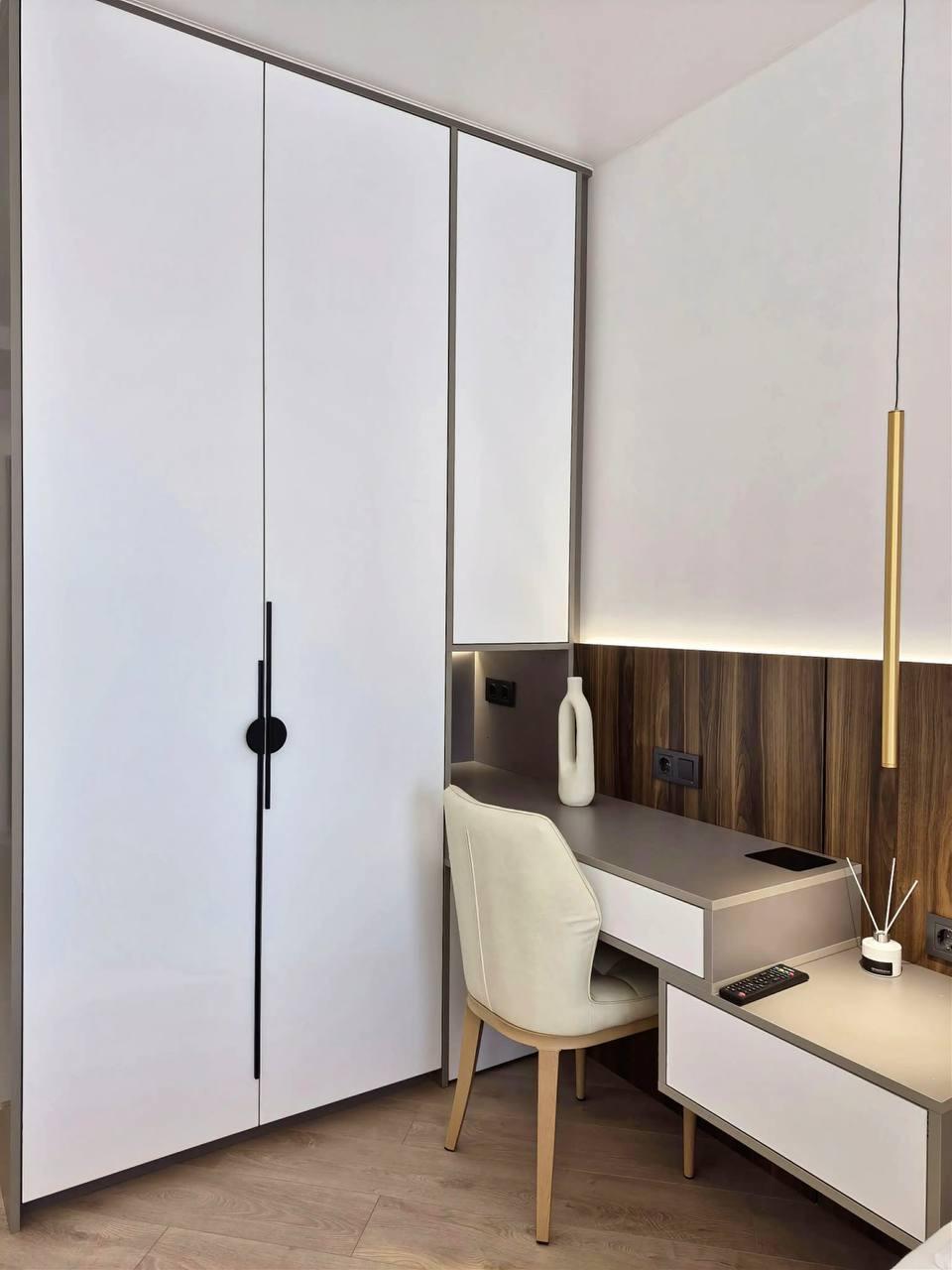 Studio Apartment For Sale view 3