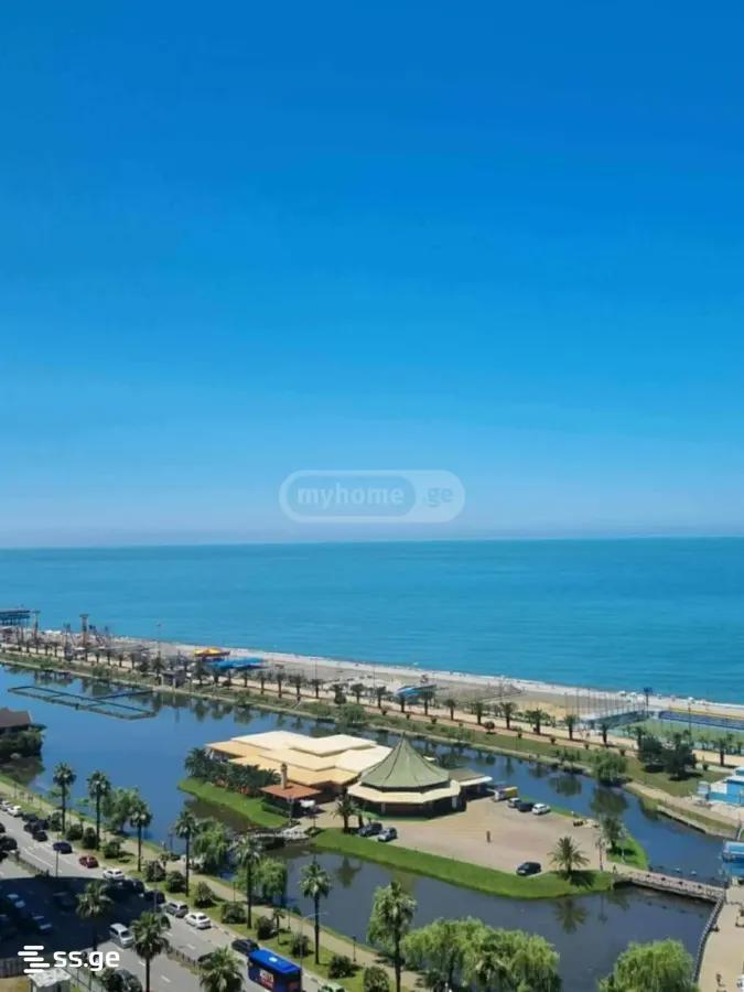 3-Room Apartment For Rent In Batumi, Zurab Gorgiladze St, 98 view 2
