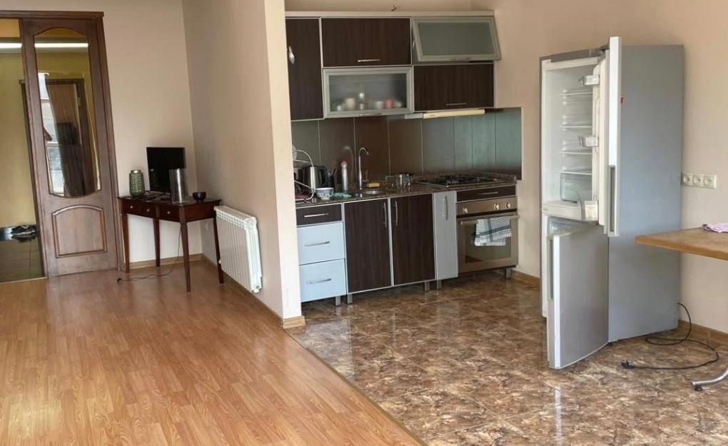3-Room Apartment For Rent In Batumi, Zurab Gorgiladze St, 82 view 5