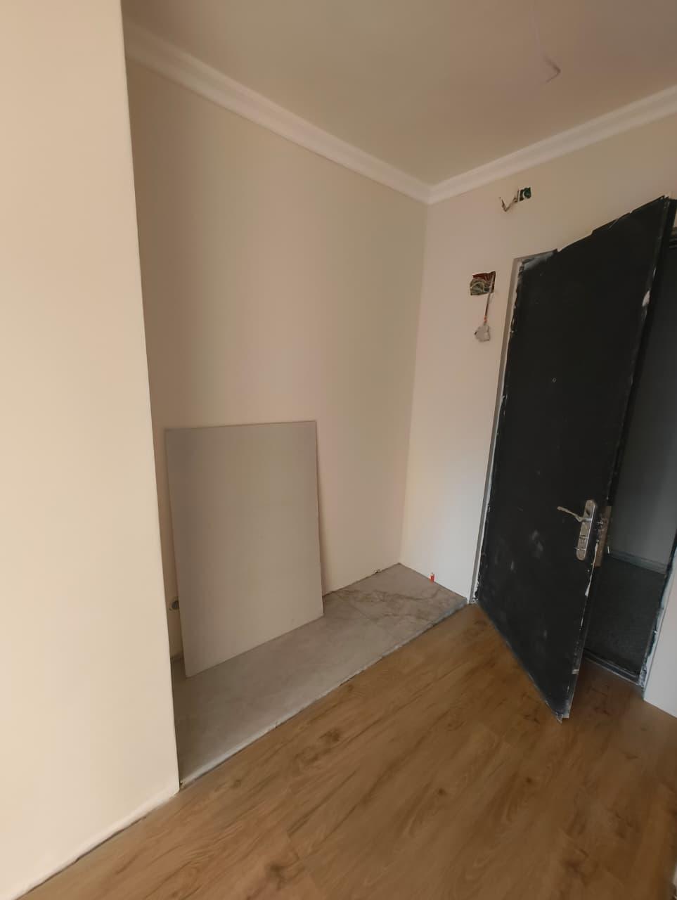 Studio Apartment For Sale view 5