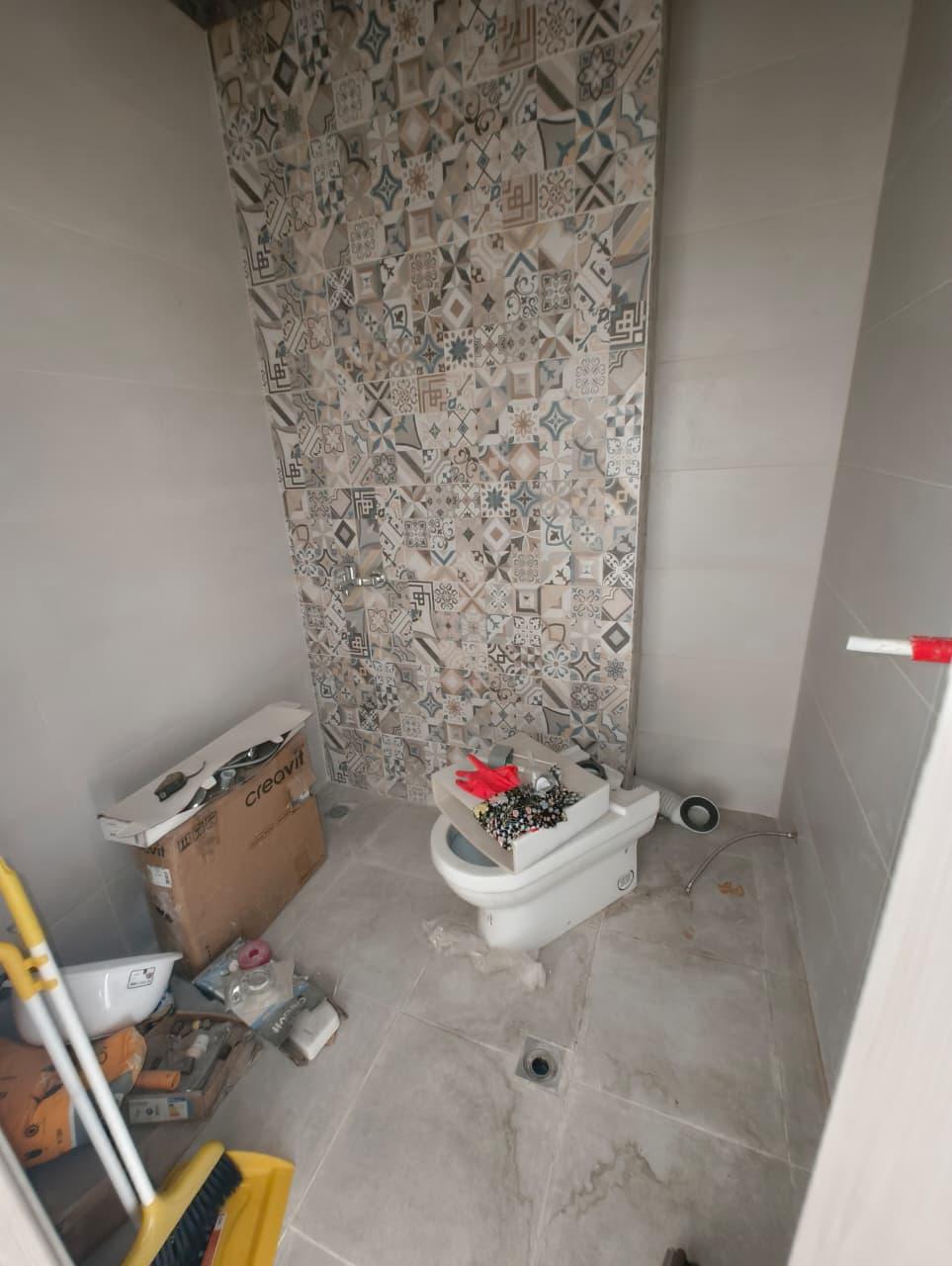 Studio Apartment For Sale view 4