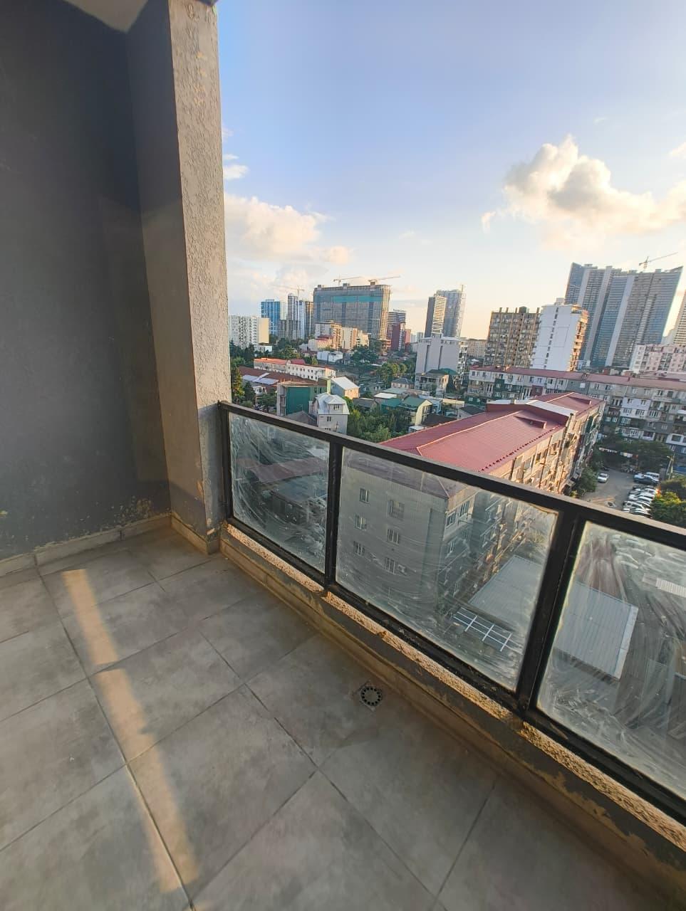 Studio Apartment For Sale view 8