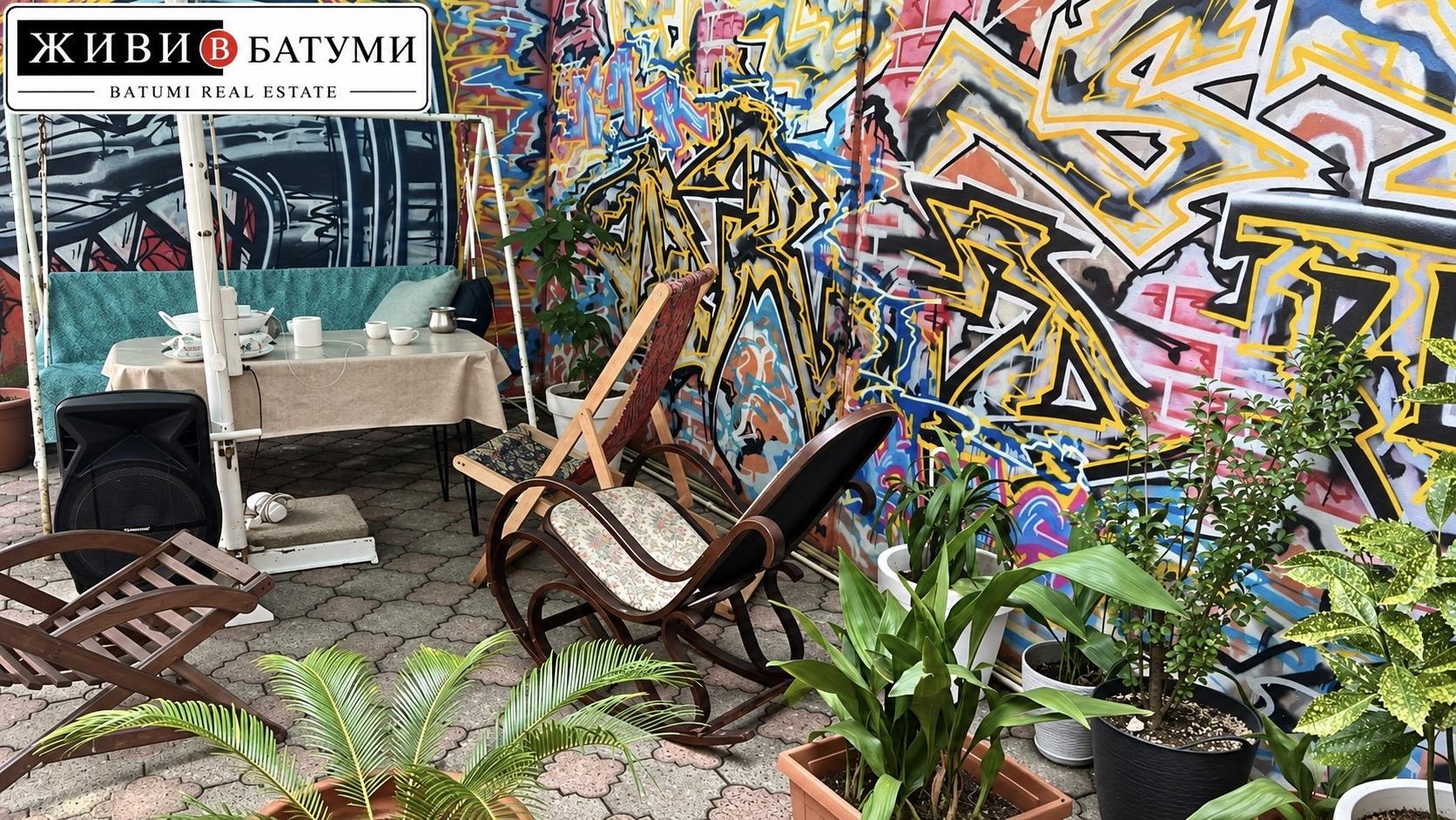 2-Room Apartment For Rent In Batumi, Zviad Gamsakhurdia St, 21 view 11