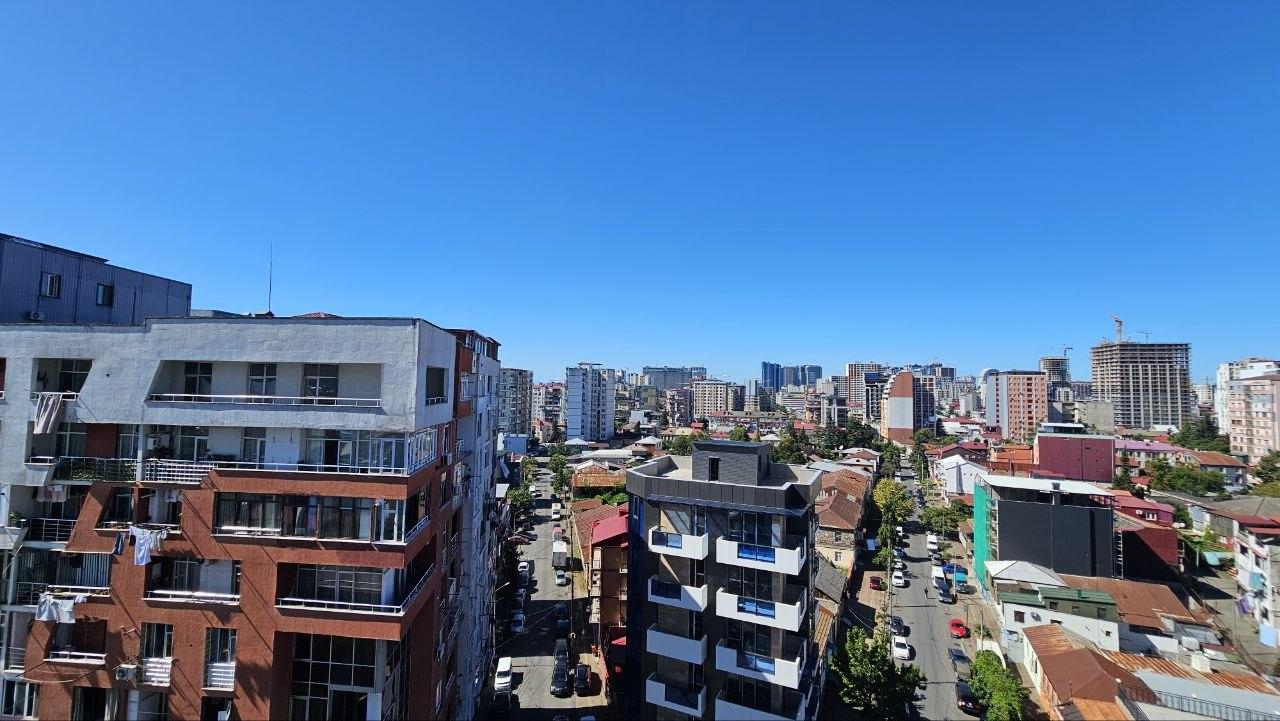 Studio Apartment For Sale view 9