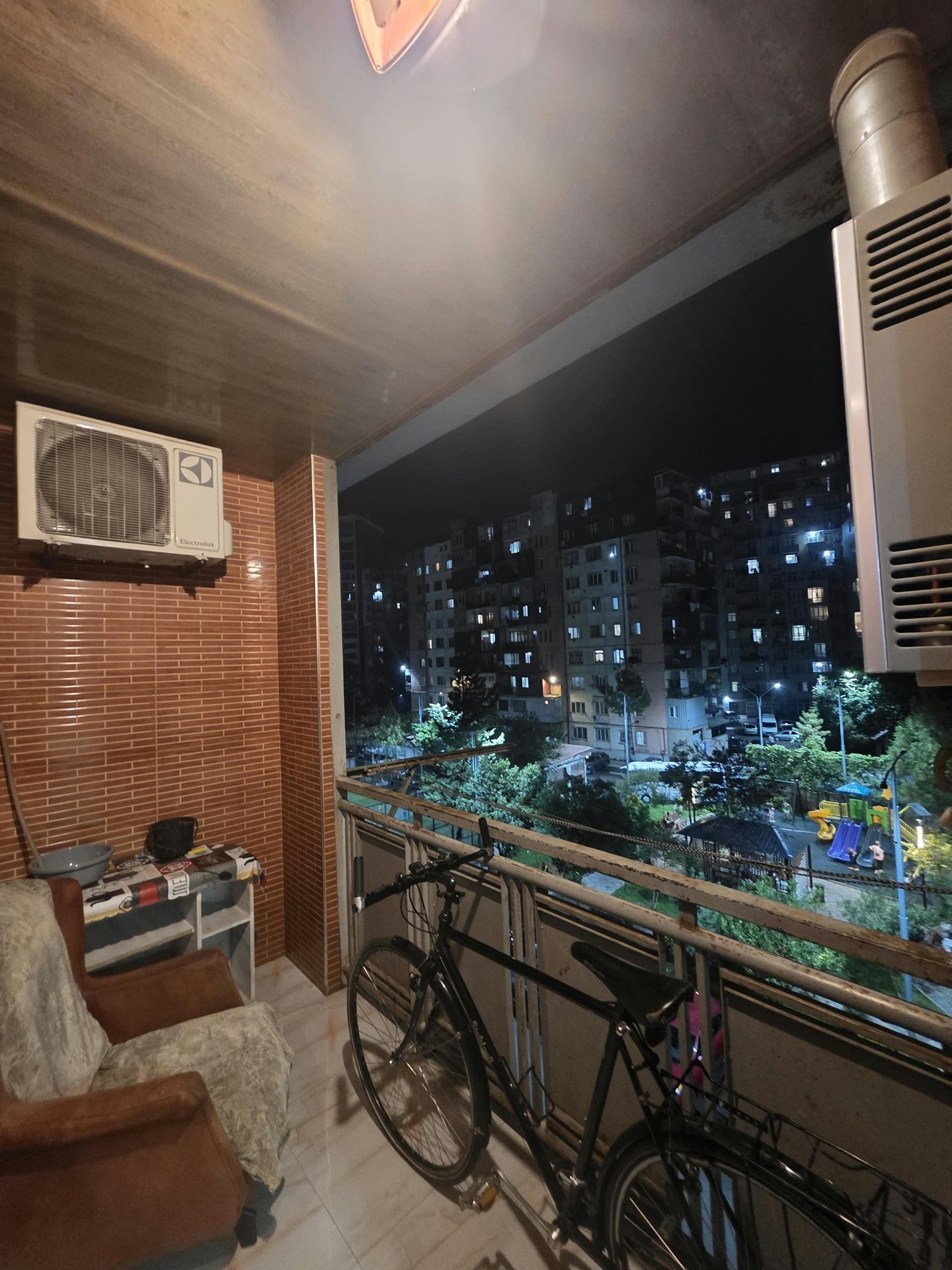 2-Room Apartment For Rent In Batumi, David Aghmashenebeli St, 3 view 3