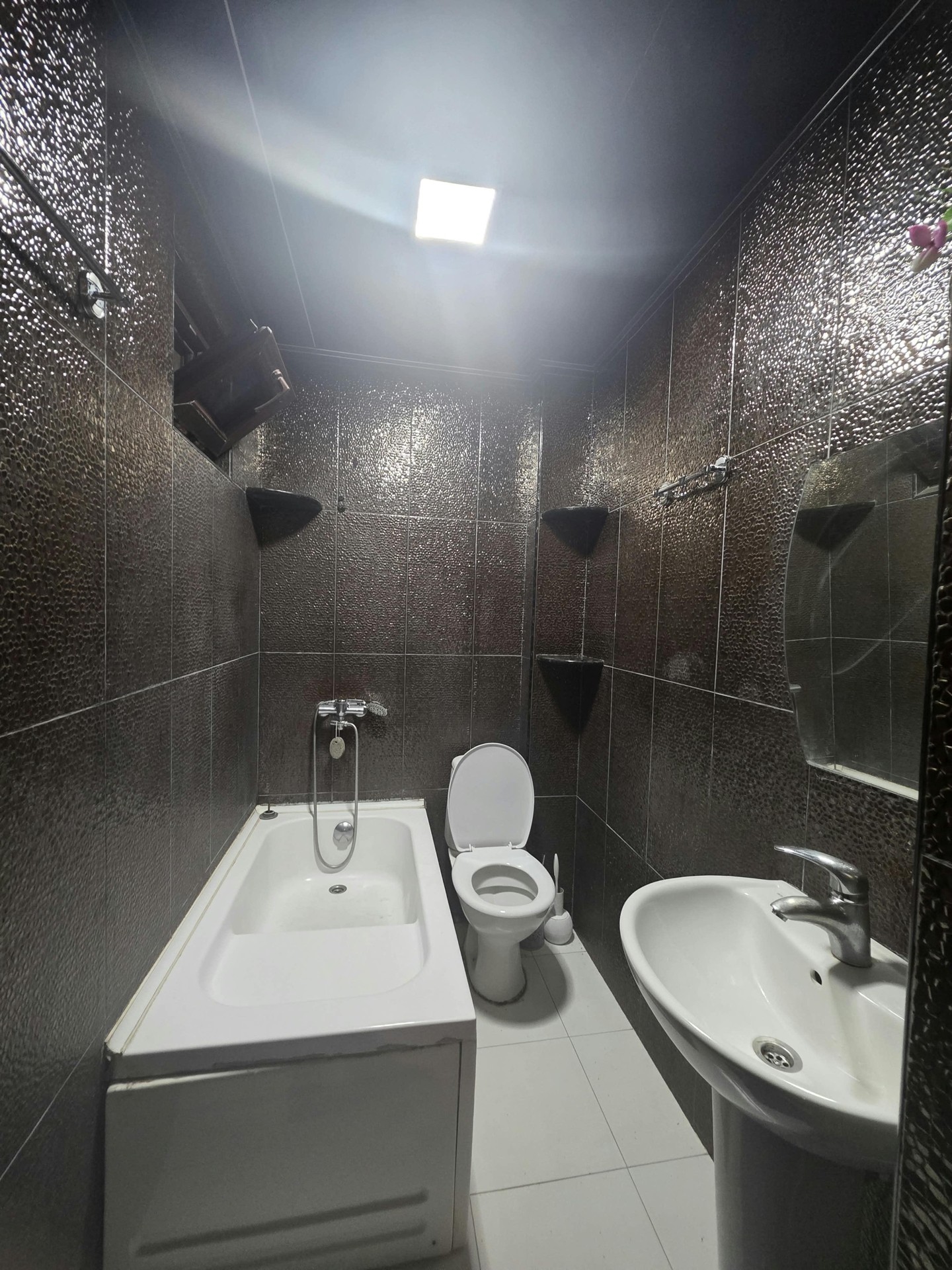 2-Room Apartment For Rent In Batumi, David Aghmashenebeli St, 3 view 6