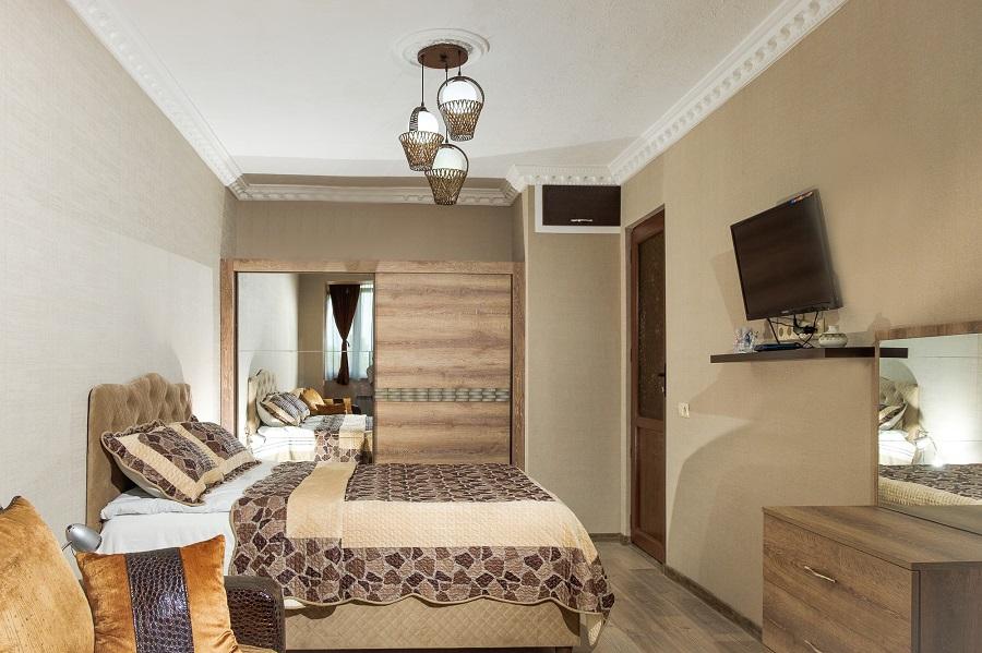 Studio Apartment For Rent In Batumi, 26 May St, 13 view 18