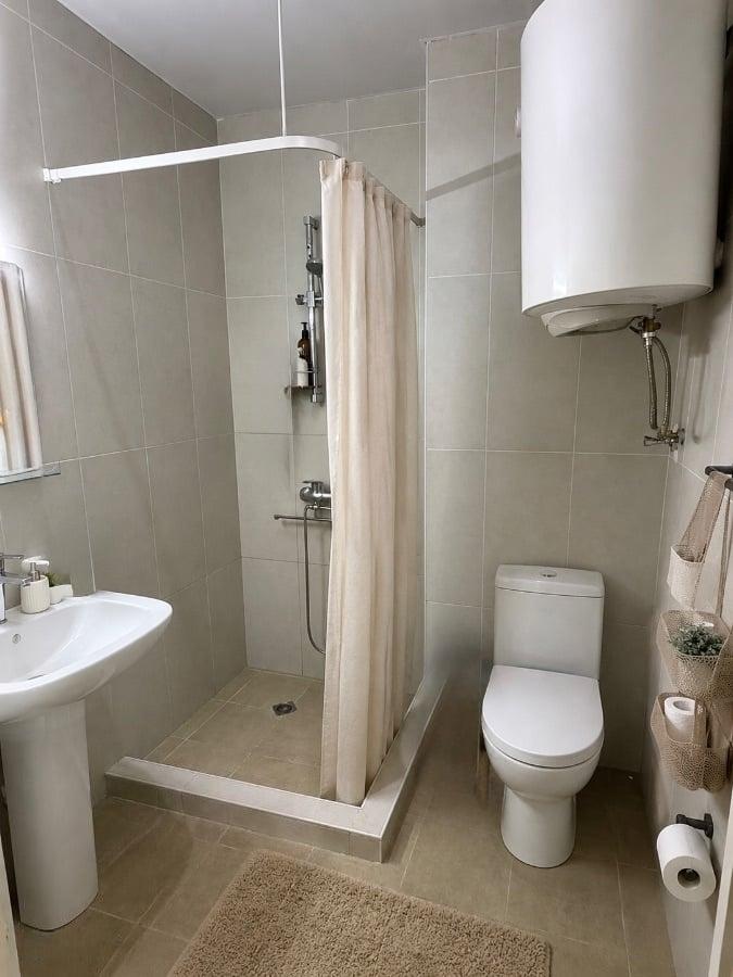 2-Room Apartment For Rent In Batumi, Sherif Khimshiashvili St, 4 view 3