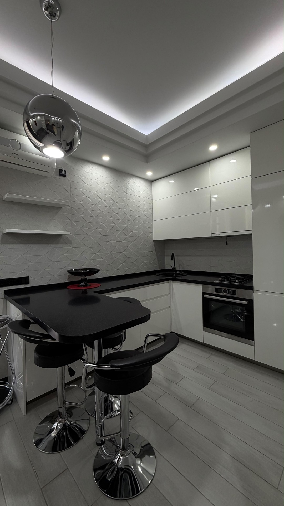 3-Room Apartment For Sale In Batumi, Nuretin Charmokli St, 5 view 3