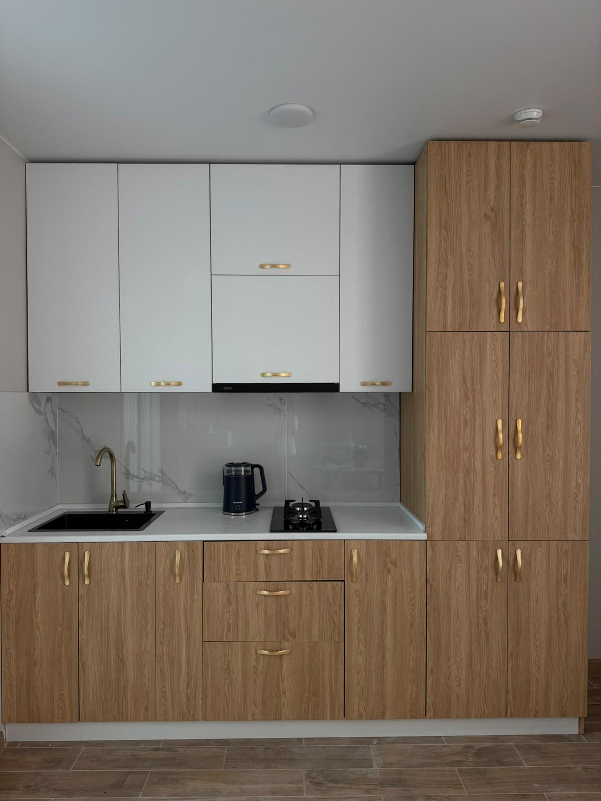 2-Room Apartment For Rent In Batumi, Zhiuli Shartava Ave, 27-31 view 6