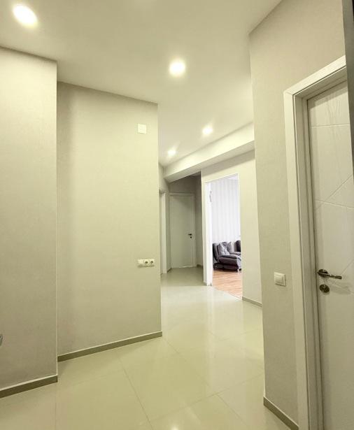 3-Room Apartment For Rent In Tbilisi, Kote Marjanishvili St, 16 view 11