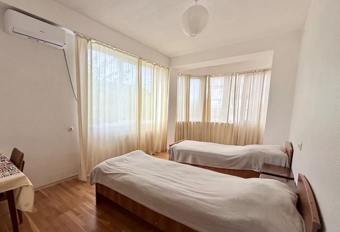 3-Room Apartment For Rent In Tbilisi, Kote Marjanishvili St, 16 view 9
