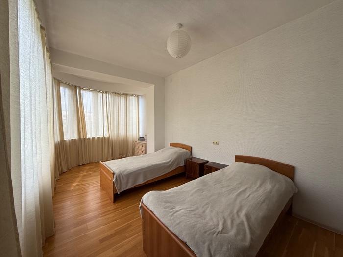 3-Room Apartment For Rent In Tbilisi, Kote Marjanishvili St, 16 view 6