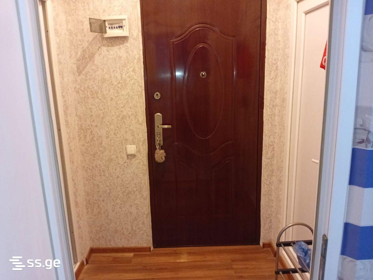 1部屋のマンション、Plekhanovi