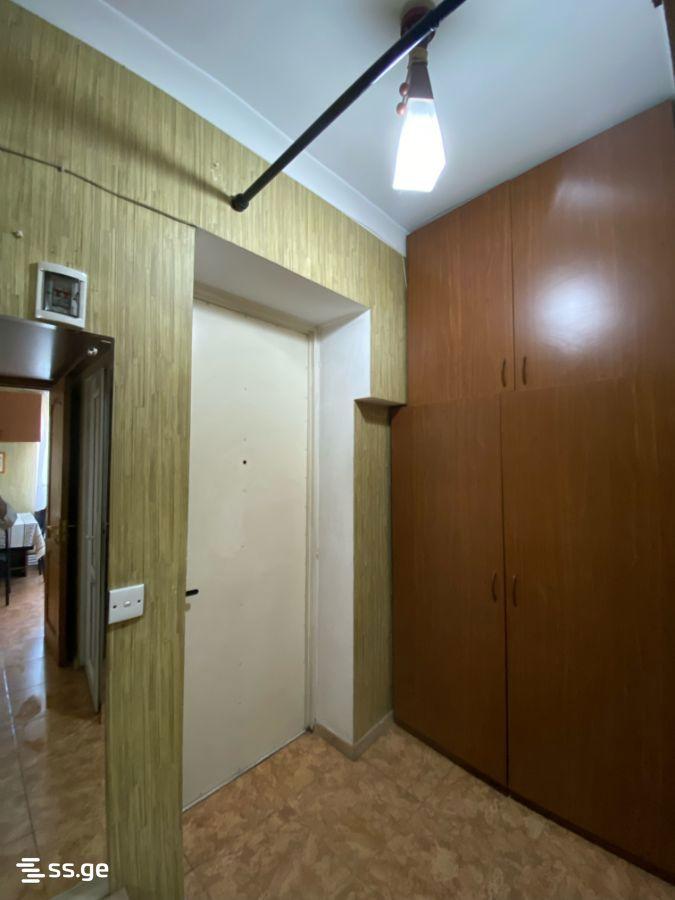 1-Zimmer-Wohnung, Dighomi Massive 4th Block