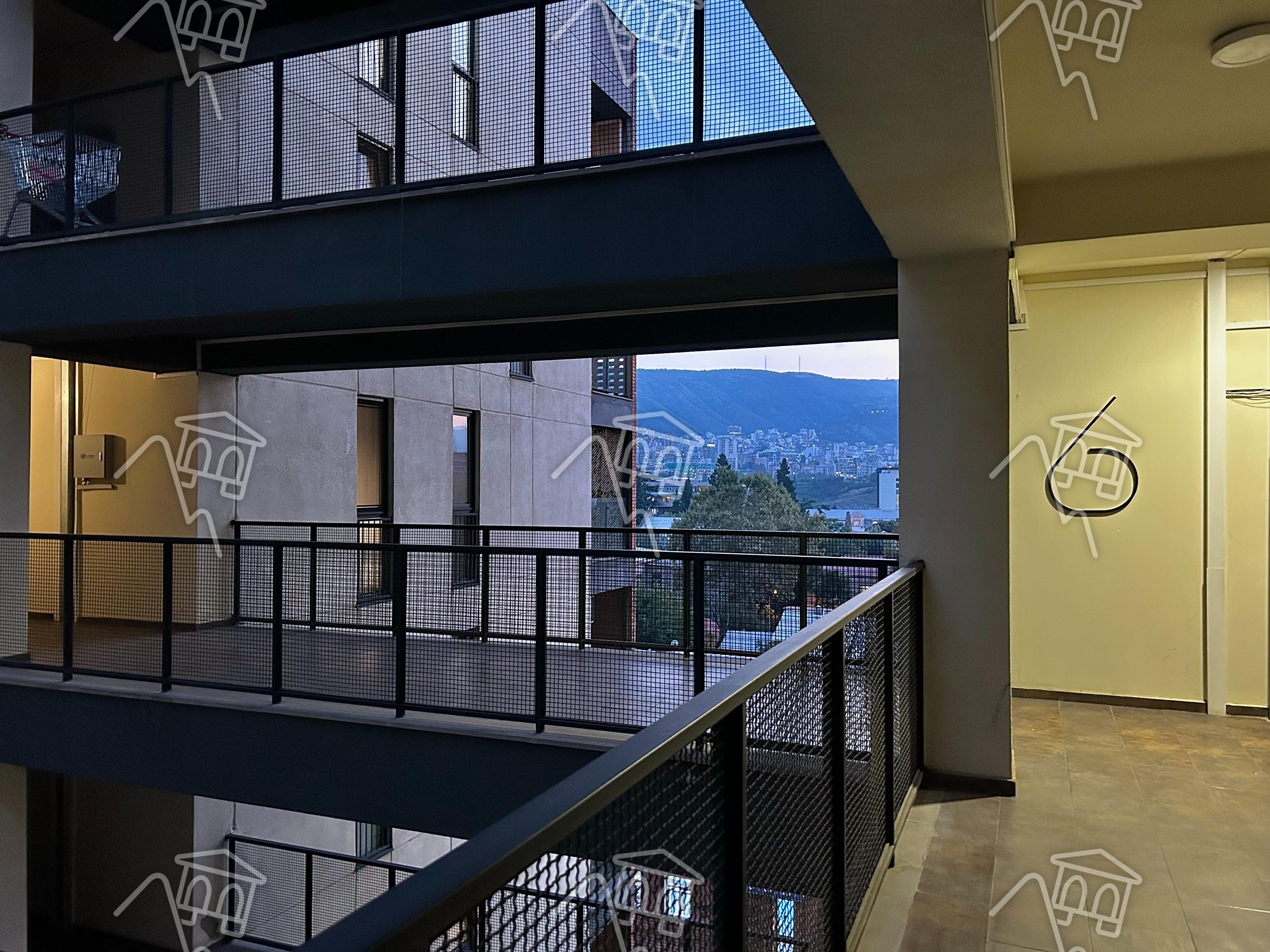 2-Room Apartment For Sale In Tbilisi, Mikheil Tsinamdzghvrishvili St, 125 view 12