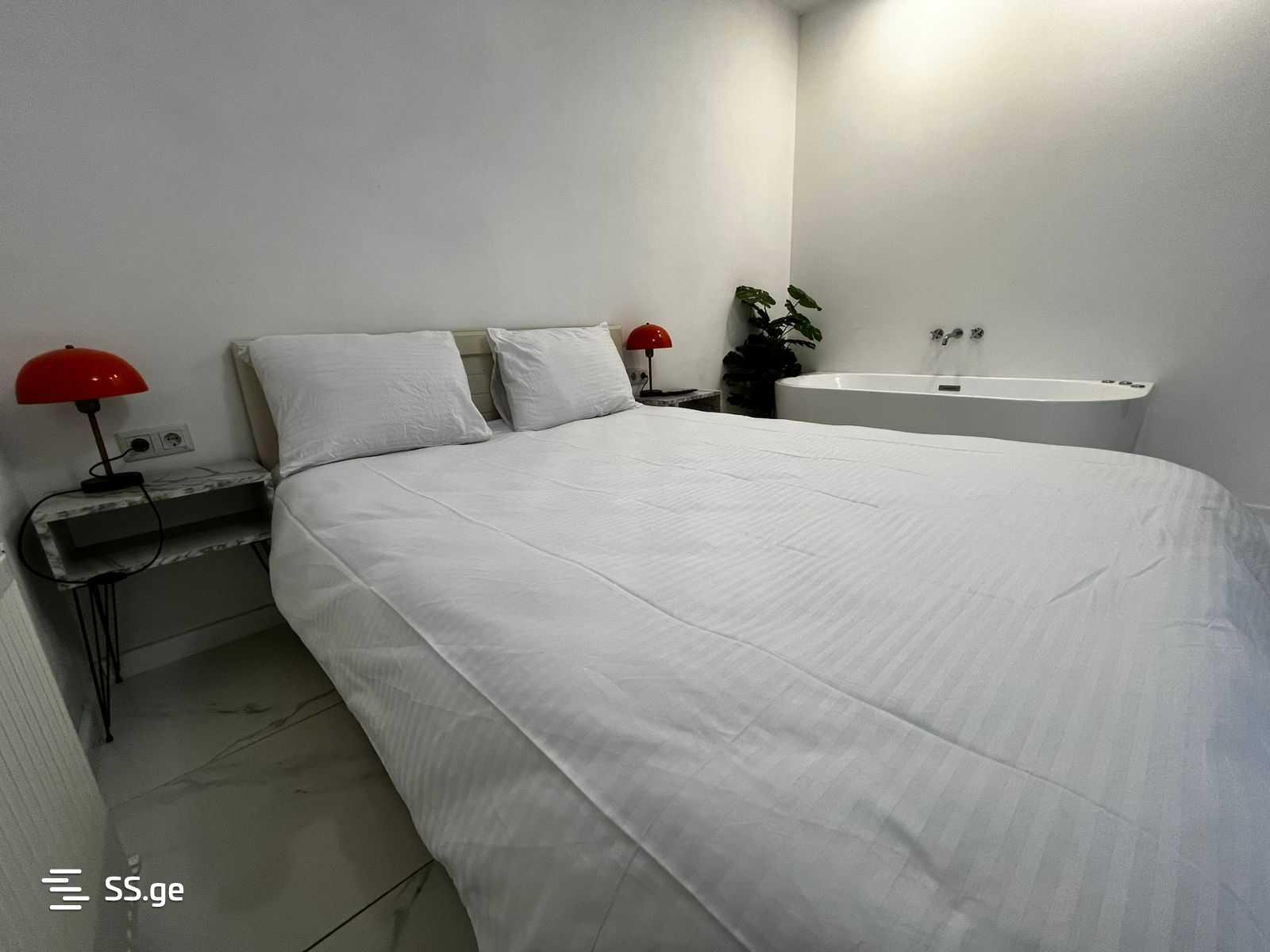York Orta: Studio, 40.0 M² | Korter.Ge view 1