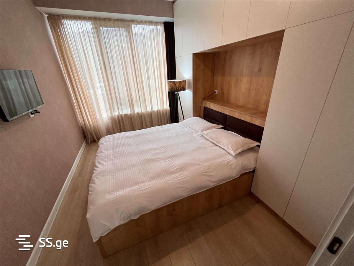 Dona Palace Ortachala: 3-Room, 80.0 M² | Korter.Ge view 2