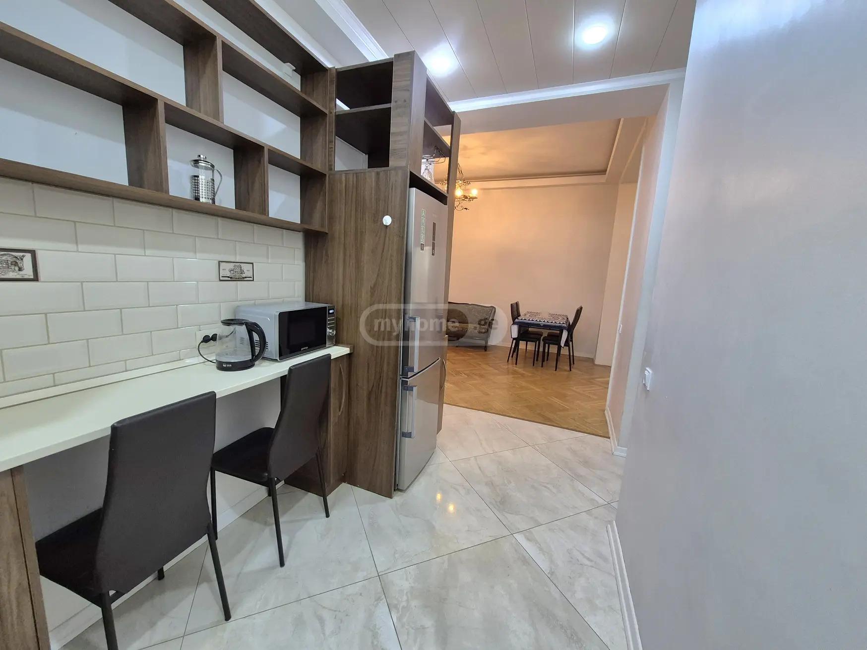 Ilia Chavchavadze Ave, 17: 3-Room, 90.0 M² | Korter.Ge view 2