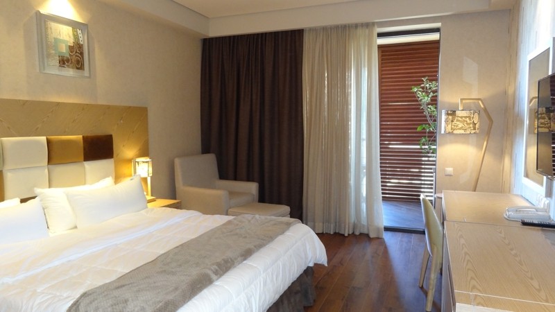 Studio Apartment For Sale view 4
