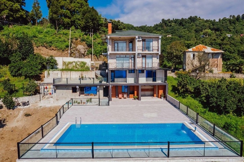 8-Room House For Sale In Batumi, Kviparosi St view 19
