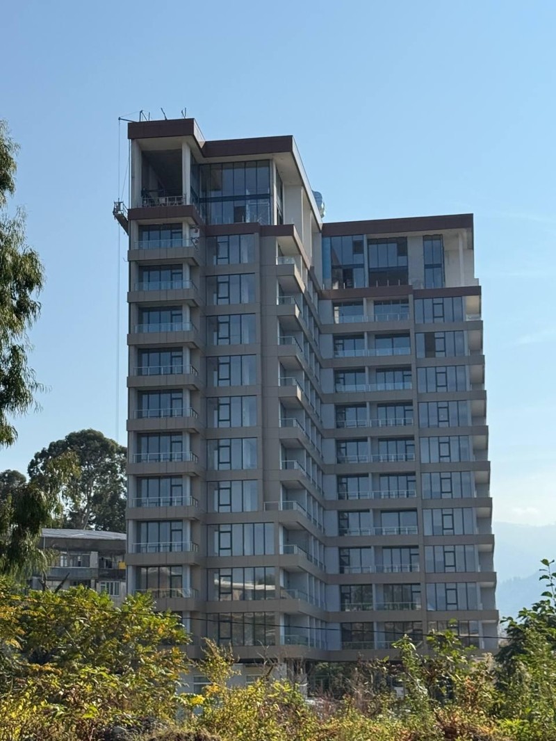 Studio Apartment For Sale view 4